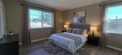 10663 Encino Ave in Los Angeles, CA - Building Photo - Building Photo