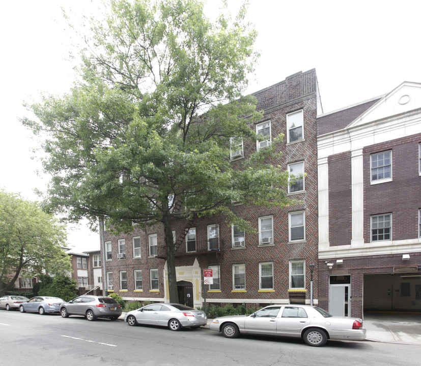 1890 Ocean Ave in Brooklyn, NY - Building Photo