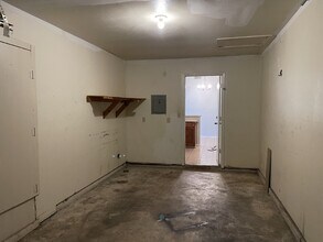 5522 Lochmoor in San Antonio, TX - Foto de edificio - Building Photo