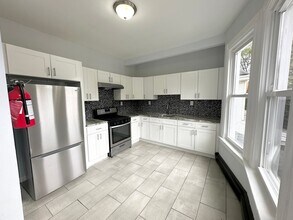 44 Chestnut St in East Orange, NJ - Building Photo - Building Photo