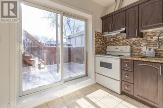 1111 Gerrard St E in Toronto, ON - Building Photo - Building Photo