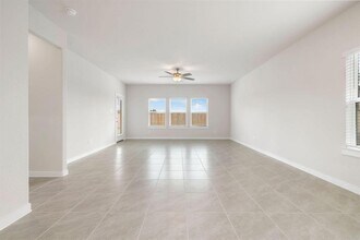 12907 Royal Ann Wy in Tomball, TX - Building Photo - Building Photo