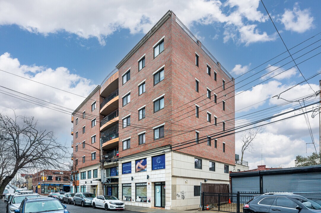 106-04 Northern blvd in Corona, NY - Building Photo