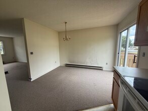 18 Ballou St in Putnam, CT - Building Photo - Building Photo