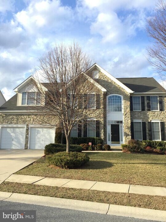 9900 Snowy Hill Terrace in Laurel, MD - Building Photo