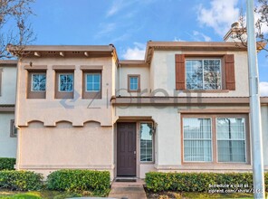 2282 Gianera St in Santa Clara, CA - Building Photo - Building Photo