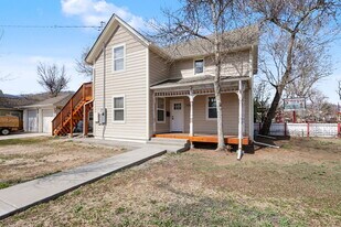 1003 W Colorado Ave, Unit upper in Colorado Springs, CO - Building Photo