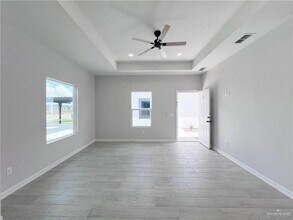 15 N Alexandrite Ave in Edinburg, TX - Building Photo - Building Photo