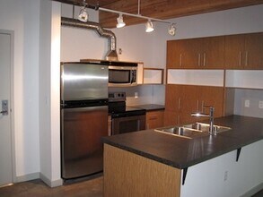 401 9th Ave N in Seattle, WA - Building Photo - Building Photo