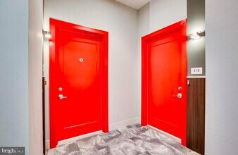 989 S Buchanan St in Arlington, VA - Building Photo - Building Photo