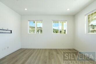 3877 Hayfield Loop in San Luis Obispo, CA - Building Photo - Building Photo