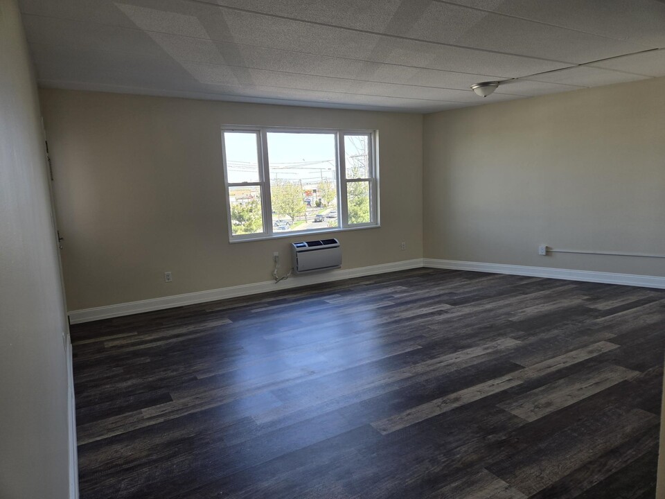 685 Prospect Ave in Fairview, NJ - Foto de edificio