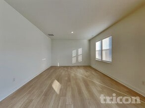 11831 Moorfield Ln in Indianapolis, IN - Building Photo - Building Photo