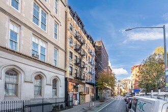 137 Rivington St in New York, NY - Foto de edificio - Building Photo