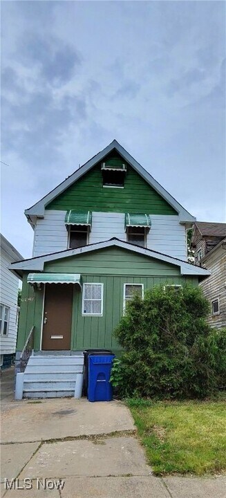 2920 E 111th St in Cleveland, OH - Building Photo