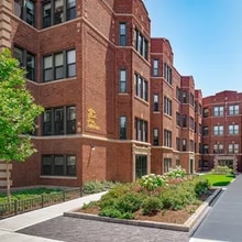 527 W Aldine Ave, Unit a in Chicago, IL - Building Photo - Building Photo