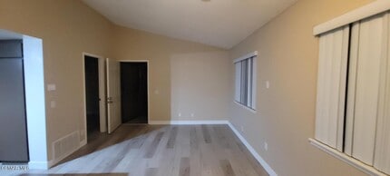 4581 Alamo St in Simi Valley, CA - Building Photo - Building Photo