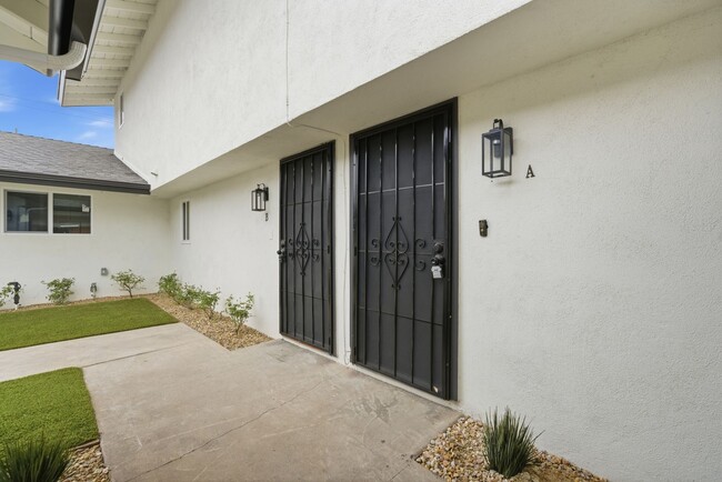 1172 N Shattuck St in Orange, CA - Building Photo - Building Photo