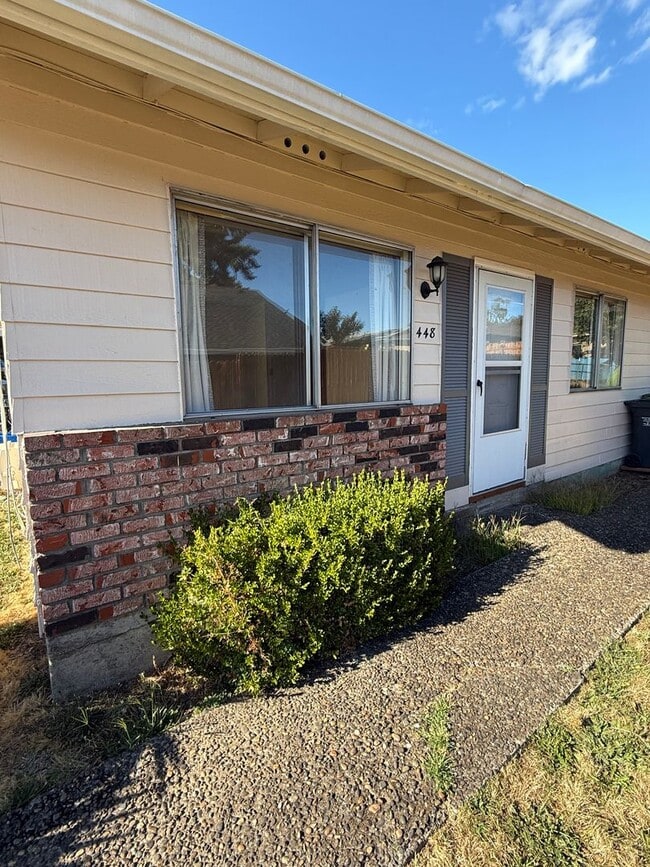property at 448 S 10th St