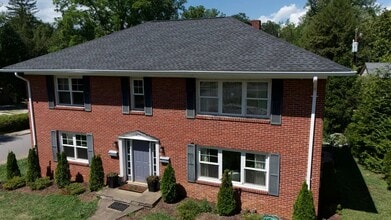 300 Charlotte St, Unit 300 Charlotte St. Unit 1 in Asheville, NC - Building Photo - Building Photo