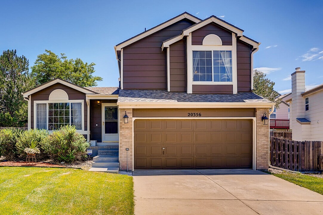 20356 E Berry Pl in Centennial, CO - Building Photo