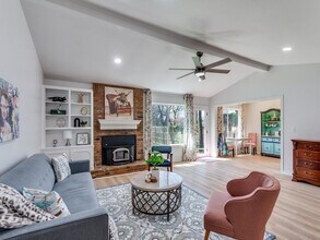 2310 Oakwood Ln in Arlington, TX - Building Photo - Building Photo