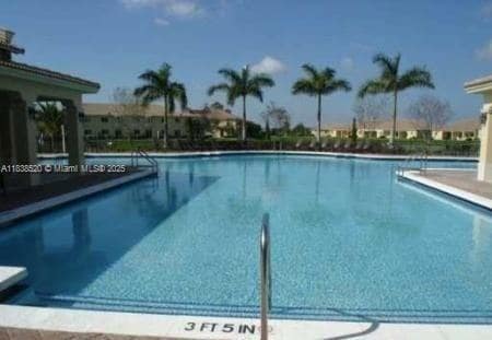 3390 NE 9th St in Homestead, FL - Building Photo - Building Photo