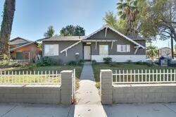 19058 Schoenborn St in Los Angeles, CA - Foto de edificio