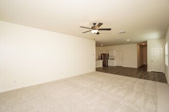 5831 Texas Palm Dr in Converse, TX - Building Photo - Building Photo