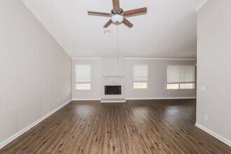 6528 W Grandview Rd in Glendale, AZ - Foto de edificio - Building Photo