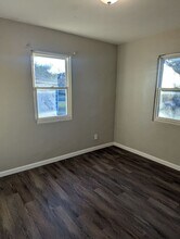 1251 Laughren Dr in University City, MO - Building Photo - Building Photo