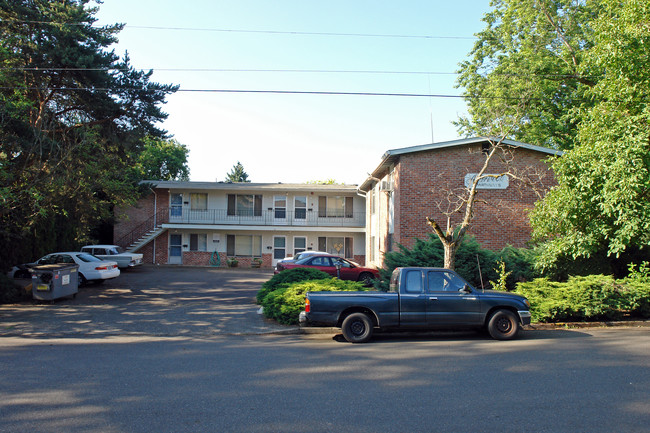 alderwood apartment in Portland, OR - Foto de edificio - Building Photo