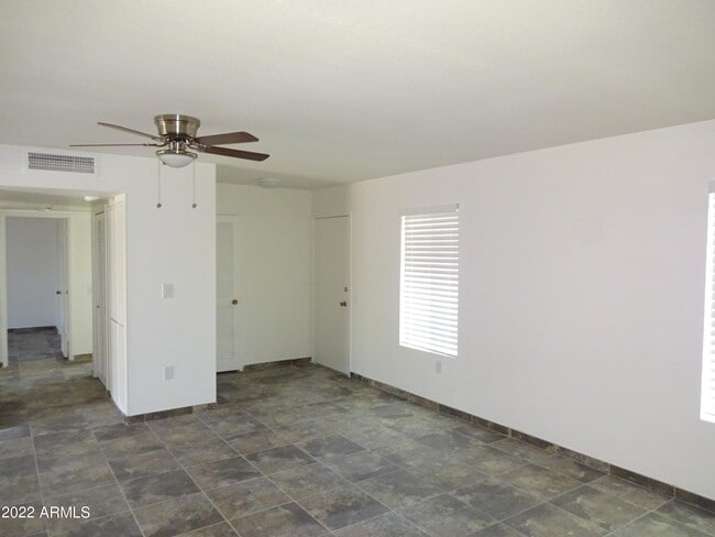 property at 9930 W Oak Ridge Dr