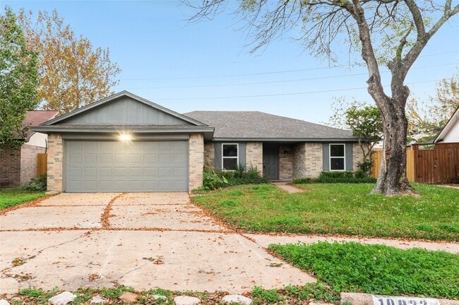 10922 Village Trail Dr