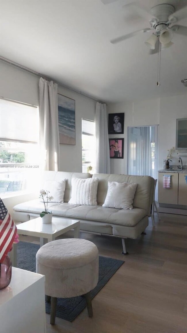 1358 Pennsylvania Ave in Miami Beach, FL - Building Photo - Building Photo