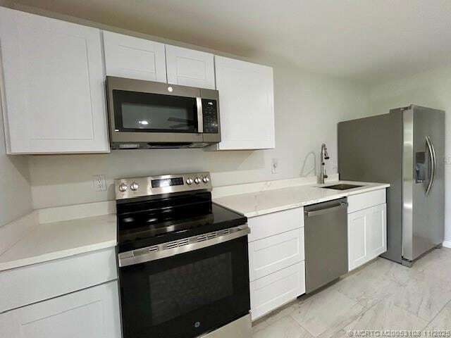 813 E 13th St in Stuart, FL - Building Photo - Building Photo