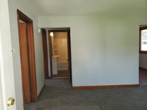 2020 Midway Dr in Rockford, IL - Building Photo - Building Photo