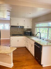 2252 Sebring St in Simi Valley, CA - Building Photo - Building Photo
