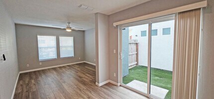 4120 Beechcraft Way in Sacramento, CA - Building Photo - Building Photo