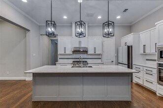 7301 Avondale Dr in McKinney, TX - Building Photo - Building Photo