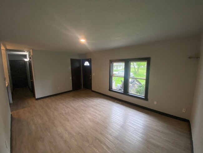 908 Shasta Dr in Danville, IL - Building Photo - Building Photo