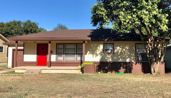 3504 Jane Ln in Haltom City, TX - Building Photo - Building Photo