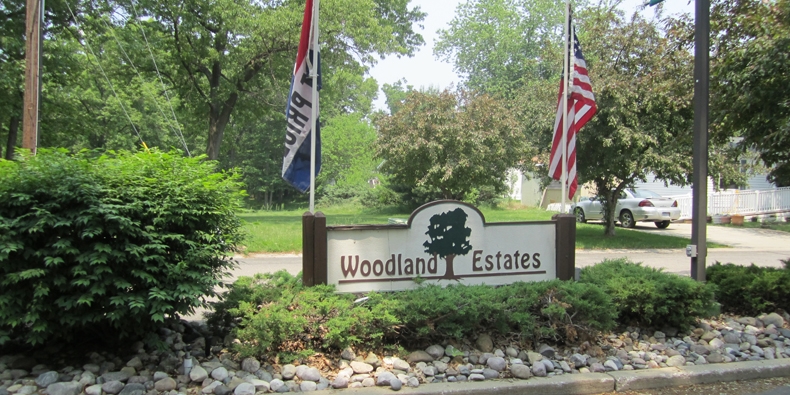 Woodland Estates in Kalamazoo, MI - Building Photo