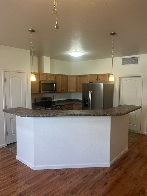 property at 613 Zenith Ln
