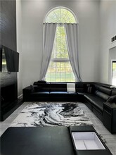 4299 Oakvale Ln in Kennesaw, GA - Foto de edificio - Building Photo