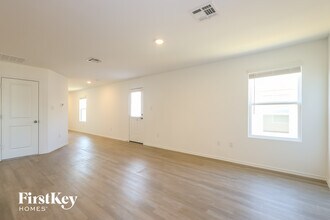 8011 Nube Medina in San Antonio, TX - Building Photo - Building Photo