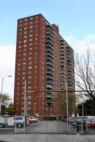 950 Underhill Apartments