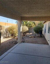 6132 Peggotty Ave in Las Vegas, NV - Building Photo - Building Photo