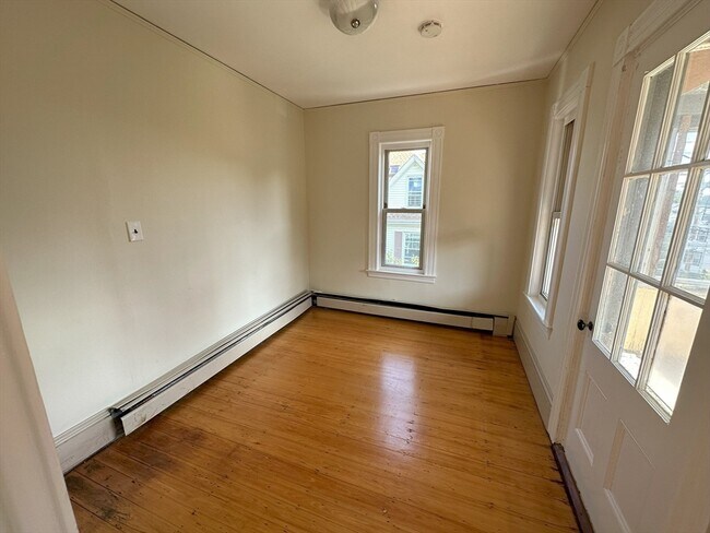 56-58 Murdock St, Unit #2 in Boston, MA - Building Photo - Building Photo