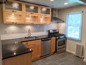 2225 Washington Ave in Silver Spring, MD - Building Photo - Building Photo